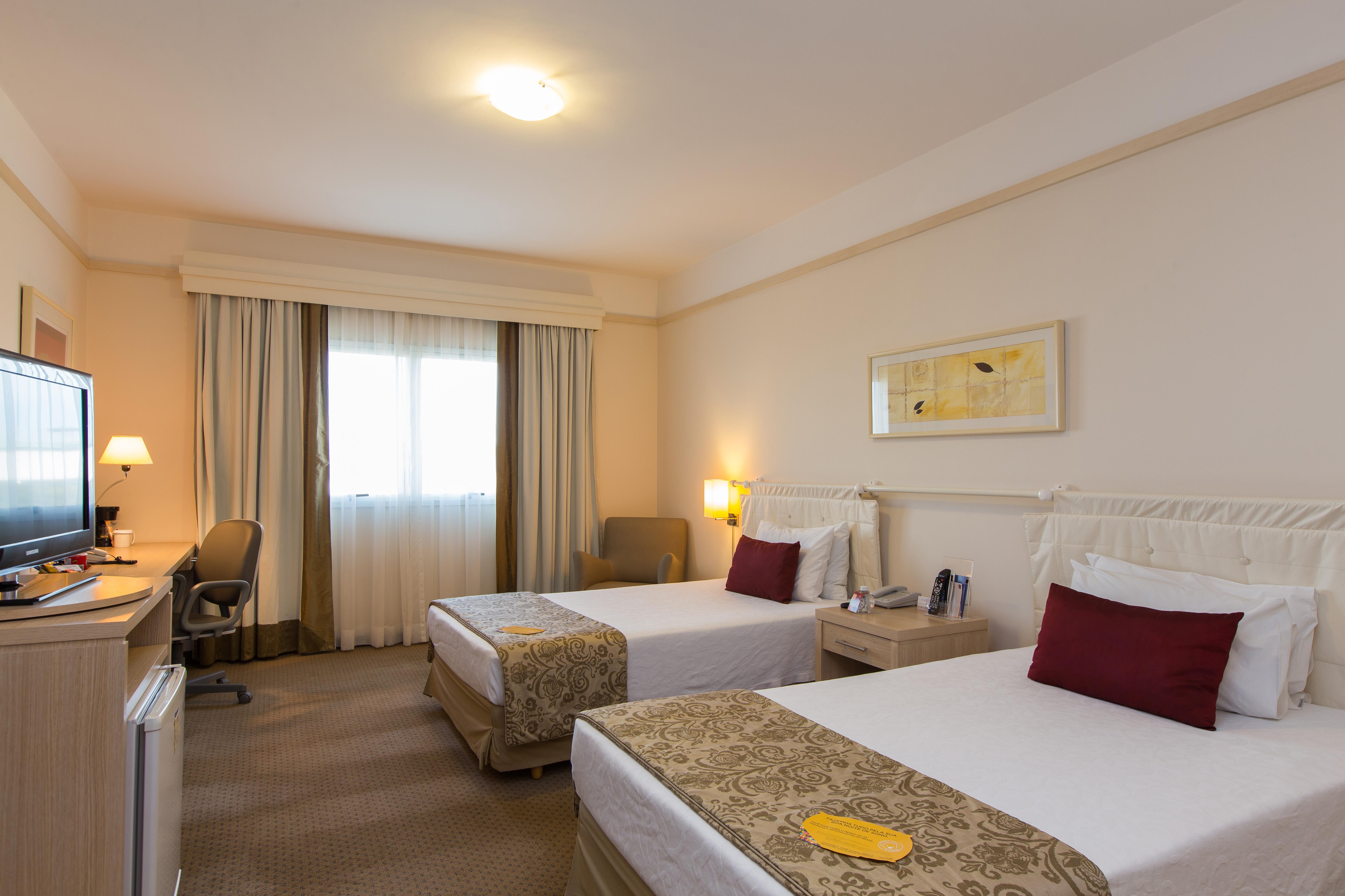 Comfort Suites Лондріна Екстер'єр фото