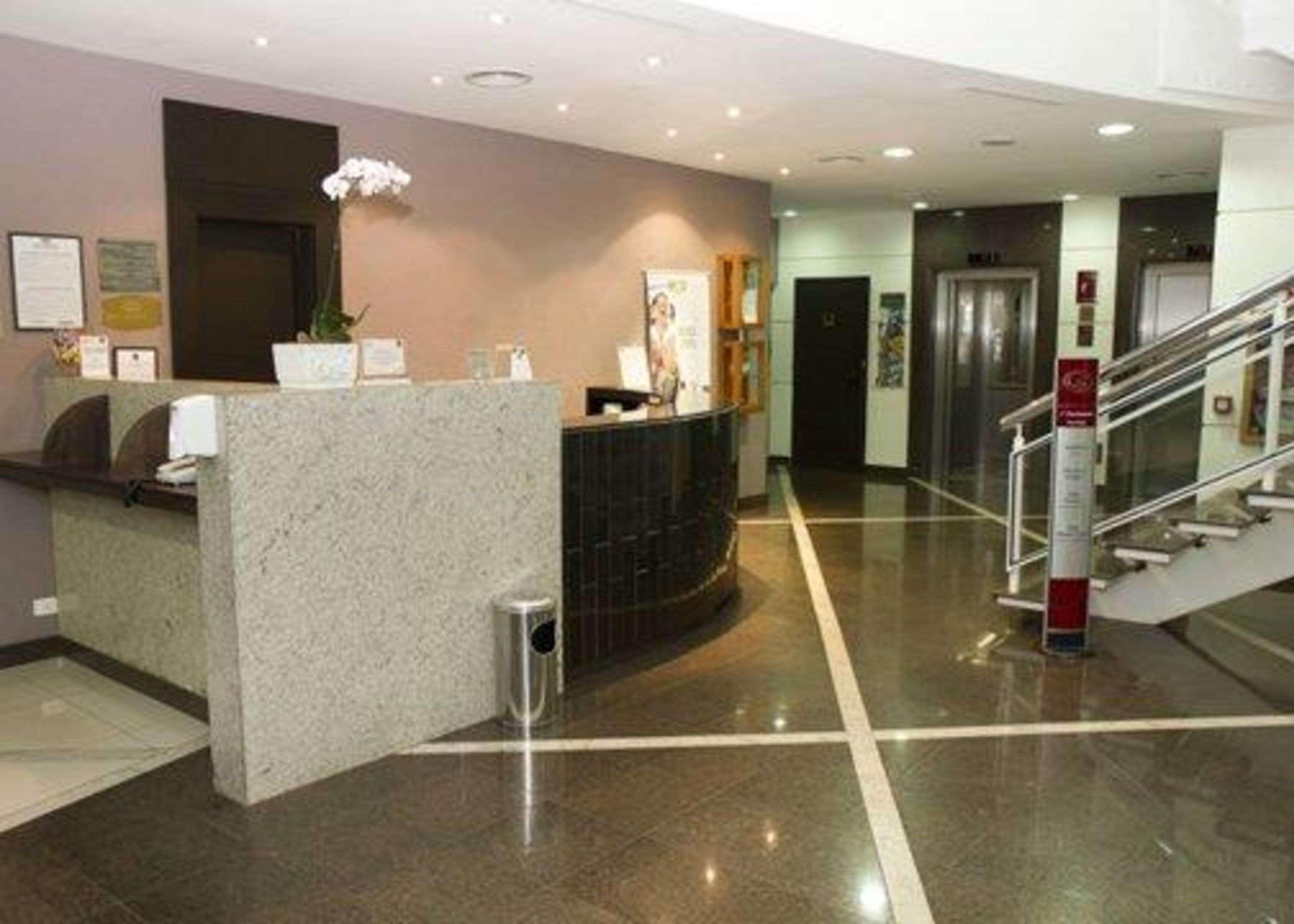 Comfort Suites Лондріна Екстер'єр фото