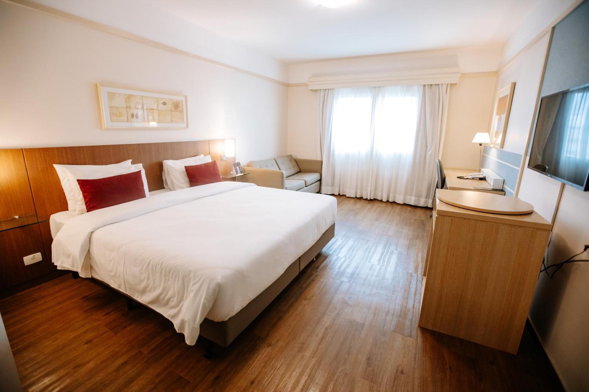 Comfort Suites Лондріна Екстер'єр фото