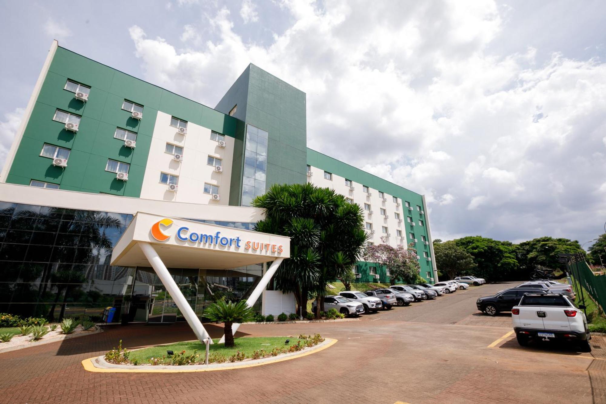 Comfort Suites Лондріна Екстер'єр фото