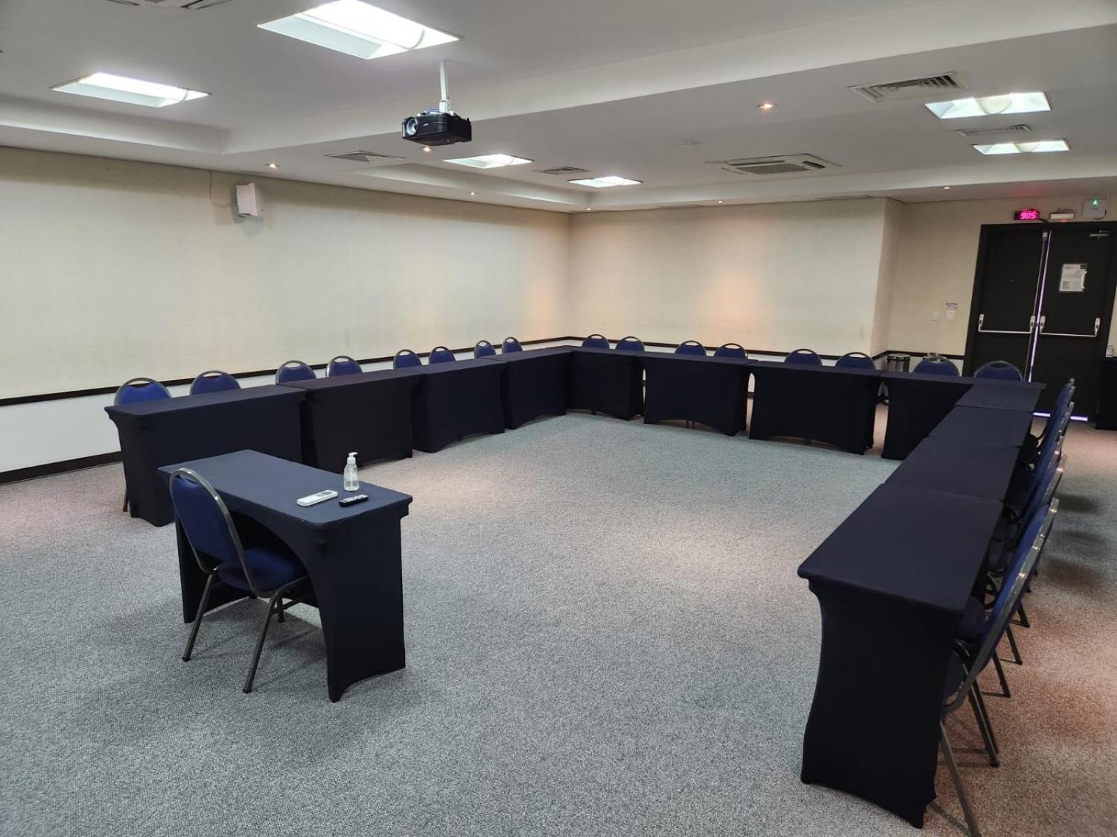 Comfort Suites Лондріна Екстер'єр фото